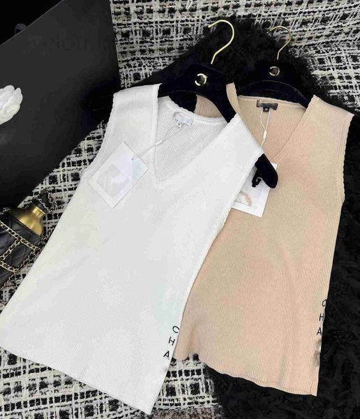 women's tanks & camis designer 2023 early autumn new sleeveless v-neck side letter embroidery slim fit tank for women v7s7, White
women's tanks & camis designer 2023 early autumn new sleeveless v-neck side letter embroidery slim fit tank for women v7s7, White