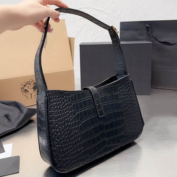 luxurys handbag women crossbody bag designer tote bags leather underarm shoulder purse fashion ladies wallet solid color messenger handbags
luxurys handbag women crossbody bag designer tote bags leather underarm shoulder purse fashion ladies wallet solid color messenger handbags
