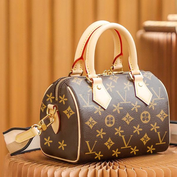 fashion handle clutch bag shoulder women's duffel speedy nano 20 25 travel bag genuine leather large tote purses luxury designer mens c
fashion handle clutch bag shoulder women's duffel speedy nano 20 25 travel bag genuine leather large tote purses luxury designer mens c