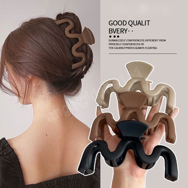 13cm woman extra large m design acrylic hair claws lady fashion washing face hair clips hairpins girls hair accessories, Slivery;white
13cm woman extra large m design acrylic hair claws lady fashion washing face hair clips hairpins girls hair accessories, Slivery;white