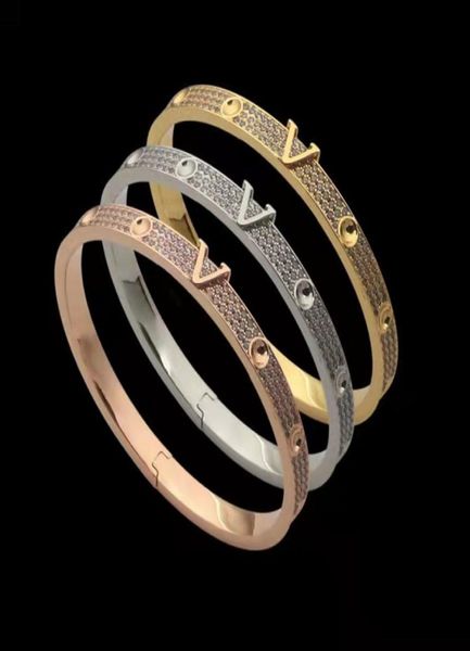 v letter round nail luxury full diamond cuff bracelet fashion women wedding bracelet classic designer jewelry7668199, White
v letter round nail luxury full diamond cuff bracelet fashion women wedding bracelet classic designer jewelry7668199, White