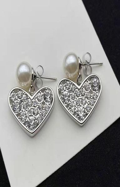 fashion silver letters ear studs letters love heart pearl earrings aretes for women party wedding lovers gift engagement jewelry w9847803, Golden;silver
fashion silver letters ear studs letters love heart pearl earrings aretes for women party wedding lovers gift engagement jewelry w9847803, Golden;silver