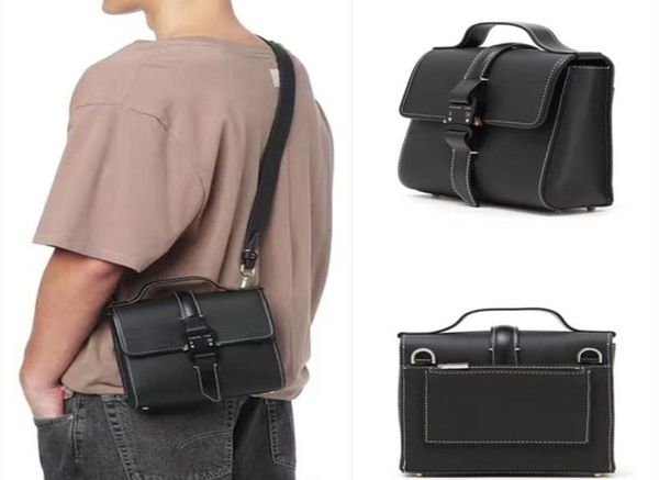 men's t-shirts metal buckle functional tactical alyx bags hip hop backpack men women casual body bagmen's7559594, White;black
men's t-shirts metal buckle functional tactical alyx bags hip hop backpack men women casual body bagmen's7559594, White;black