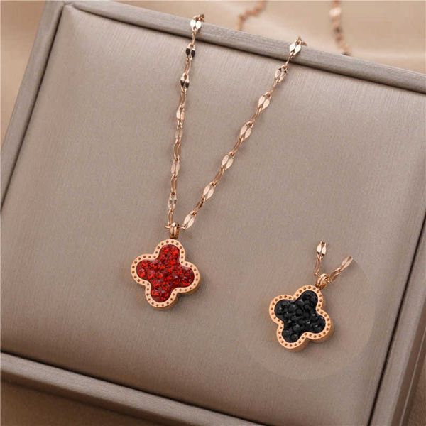 van clover necklace black and red double sided full diamond clover necklace ladies ins lip chain with diamonds collar chain, Silver
van clover necklace black and red double sided full diamond clover necklace ladies ins lip chain with diamonds collar chain, Silver