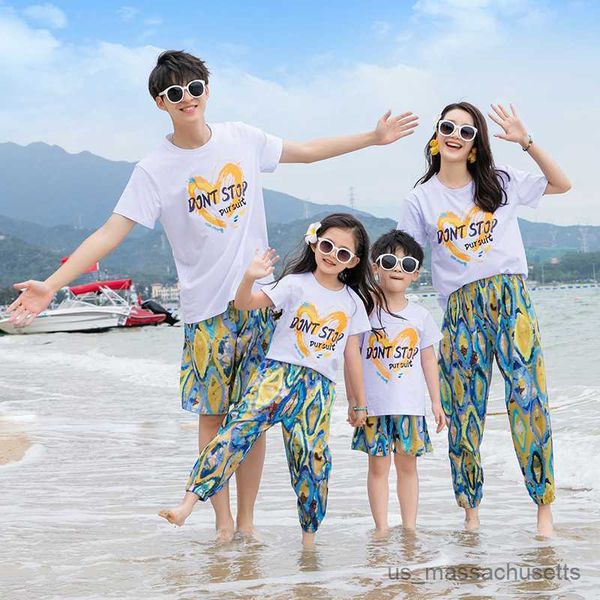 family matching outfits summer beach family matching outfits mum daughter dad son t-shirt+shorts holiday couple lovers clothing r230810, Blue
family matching outfits summer beach family matching outfits mum daughter dad son t-shirt+shorts holiday couple lovers clothing r230810, Blue