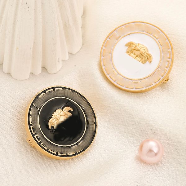 designer womens brooch pins brand gold letter brooch pin suit dress pins for lady specifications designer luxury jewelry wholesale, Gray
designer womens brooch pins brand gold letter brooch pin suit dress pins for lady specifications designer luxury jewelry wholesale, Gray