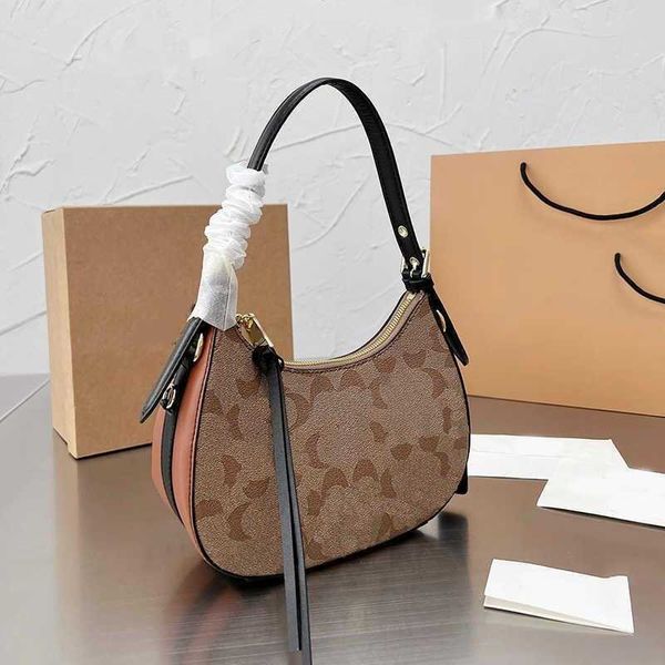 trendy women underarm hobo bags c print designer bag shoulder bags leather handbag brand female luxury handbags 220309
trendy women underarm hobo bags c print designer bag shoulder bags leather handbag brand female luxury handbags 220309