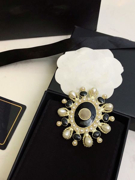 luxury female designer channel brand brooch 18k gold plated crystal jewelry brooch charm stainless steel brooch wedding gift jewelry dyfshat, Gray
luxury female designer channel brand brooch 18k gold plated crystal jewelry brooch charm stainless steel brooch wedding gift jewelry dyfshat, Gray