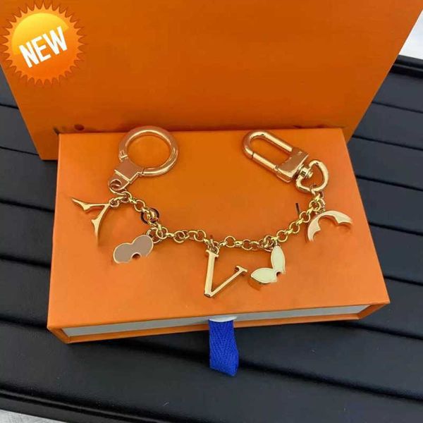 lanyards high qualtiy brand designer keychain fashion purse pendant car chain charm bag keyring trinket gifts buckle keychains with box dust, Silver
lanyards high qualtiy brand designer keychain fashion purse pendant car chain charm bag keyring trinket gifts buckle keychains with box dust, Silver