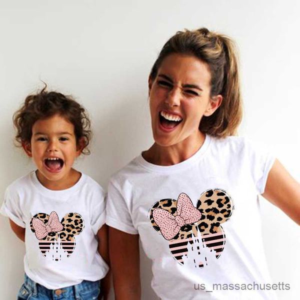 family matching outfits new leopard print mother kids family matching outfits white short sleeve mom and daughter clothes r230810, Blue
family matching outfits new leopard print mother kids family matching outfits white short sleeve mom and daughter clothes r230810, Blue