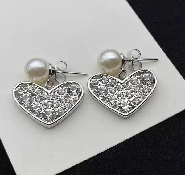 fashion silver letters ear studs letters love heart pearl earrings aretes for women party wedding lovers gift engagement jewelry w8702684, Golden;silver
fashion silver letters ear studs letters love heart pearl earrings aretes for women party wedding lovers gift engagement jewelry w8702684, Golden;silver