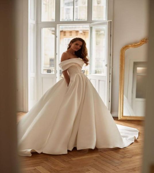 bohemian plus size a line wedding dresses off shoulder satin court train open back lace up back backless beach boho bridal go1410716, White
bohemian plus size a line wedding dresses off shoulder satin court train open back lace up back backless beach boho bridal go1410716, White