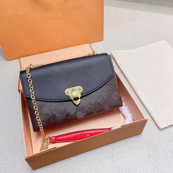 2023 new designer fashion women's classic retro one shoulder oblique straddle bag method presbyopia limited handbag
2023 new designer fashion women's classic retro one shoulder oblique straddle bag method presbyopia limited handbag