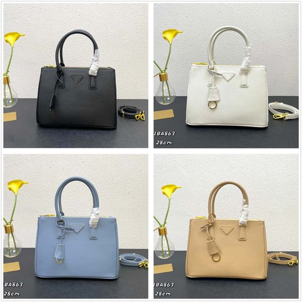 womens leather totes bag parss luxury designer triangle handbag tramp shoulder bag fashion large capacity phone bag business commuter design
womens leather totes bag parss luxury designer triangle handbag tramp shoulder bag fashion large capacity phone bag business commuter design