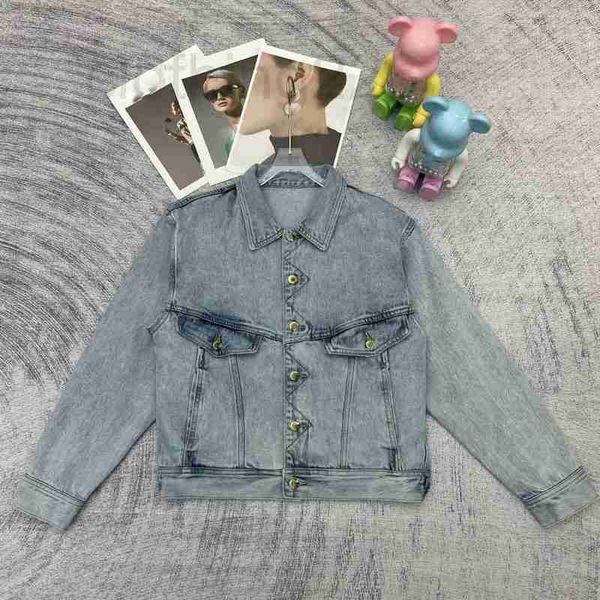 men's jackets designer 2023 early autumn new metal button loose and versatile light wash blue denim coat for women 56i3, Black;brown
men's jackets designer 2023 early autumn new metal button loose and versatile light wash blue denim coat for women 56i3, Black;brown