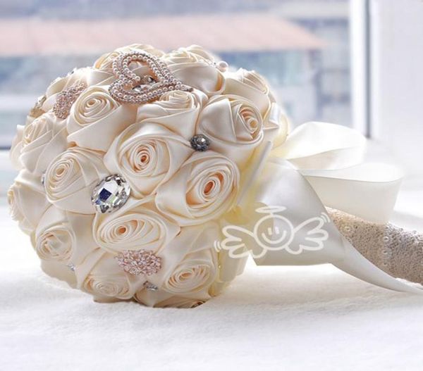 2019 luxury gorgeous wedding bridal bouquets elegant pearl bride flower wedding bouquet handmade crystal ribbon cream5889488
2019 luxury gorgeous wedding bridal bouquets elegant pearl bride flower wedding bouquet handmade crystal ribbon cream5889488