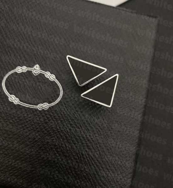 triangle shape stud designer luxury earring eardrop women men fashion studs letter print earrings5262689, Golden;silver
triangle shape stud designer luxury earring eardrop women men fashion studs letter print earrings5262689, Golden;silver