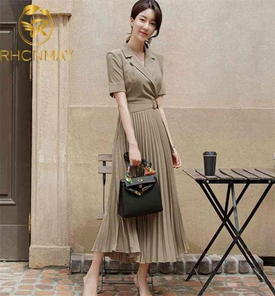elegant brand women clothing summer runway designer short sleeve pleated dress fashion notched collar dress with belt 2105156662586, Black;gray
elegant brand women clothing summer runway designer short sleeve pleated dress fashion notched collar dress with belt 2105156662586, Black;gray