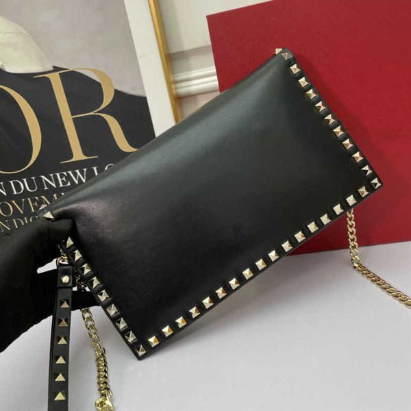 new valantinos beach bags cowhide luxury lady's bag designer riveted classic handbags women crossbody metal fashion large capacity leat
new valantinos beach bags cowhide luxury lady's bag designer riveted classic handbags women crossbody metal fashion large capacity leat