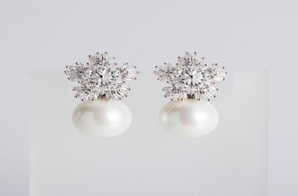 brides korean artificial zircon bridal earrings wedding gauze white ear pins earrings dress accessories1382911
brides korean artificial zircon bridal earrings wedding gauze white ear pins earrings dress accessories1382911