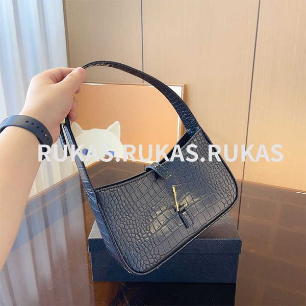 macaron handbag small capacity bag 2023 autumn/winter new women's bag fashion exquisite dating shoulder bag popular luxury handbag
macaron handbag small capacity bag 2023 autumn/winter new women's bag fashion exquisite dating shoulder bag popular luxury handbag