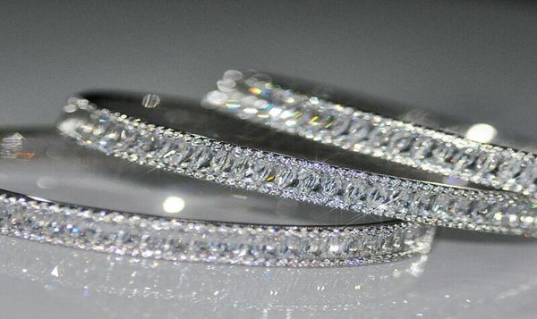 bangle iced out bling baguette cubic zirconia cz inner 60mm sparking fashion women bracelet7973966, Black
bangle iced out bling baguette cubic zirconia cz inner 60mm sparking fashion women bracelet7973966, Black