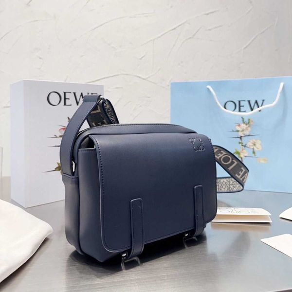 new designers messenger men's postman bag embroidered wide 4 colour shoulder strap versatile loeweebags large capacity crossbodybag cas
new designers messenger men's postman bag embroidered wide 4 colour shoulder strap versatile loeweebags large capacity crossbodybag cas