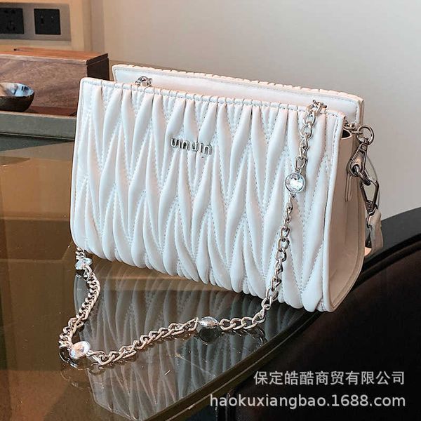 popular designer this muimui bags year's for ladies niche design embroidered handbag 2023 new women's bag versatile crossbody bag
popular designer this muimui bags year's for ladies niche design embroidered handbag 2023 new women's bag versatile crossbody bag