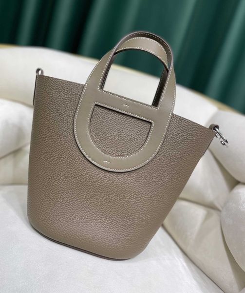 original designer h ermes picotin lock tote bags for sale handmade wax thread pig nose vegetable basket bag tc cowhide fashion versatile wit
original designer h ermes picotin lock tote bags for sale handmade wax thread pig nose vegetable basket bag tc cowhide fashion versatile wit