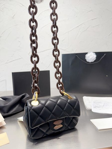 new sheepskin lingge acrylic thick chain single shoulder crossbody handbag underarm bag for women
new sheepskin lingge acrylic thick chain single shoulder crossbody handbag underarm bag for women