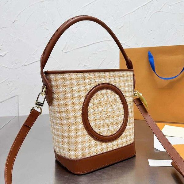 brown tote bag checkered totes straw designer handbag women designers bucket bags fashion large capacity shoulder bags lady purse
brown tote bag checkered totes straw designer handbag women designers bucket bags fashion large capacity shoulder bags lady purse