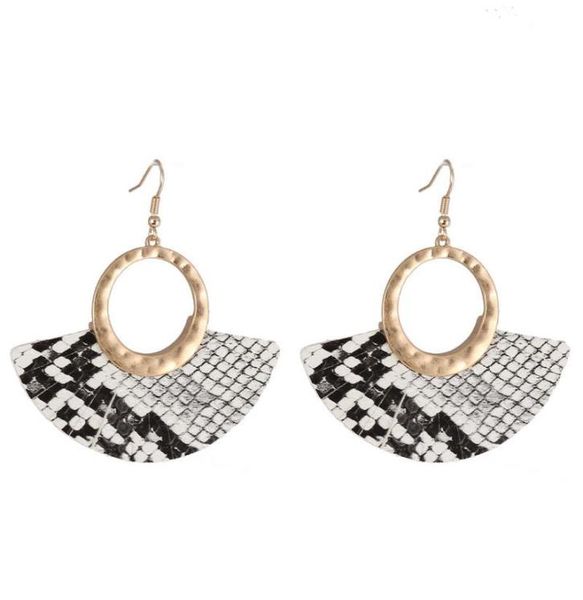 trendy new skin leather fan fringe statement earrings women hammered gold metal round leopard leather semi circle dangle earrings3897173, Silver
trendy new skin leather fan fringe statement earrings women hammered gold metal round leopard leather semi circle dangle earrings3897173, Silver