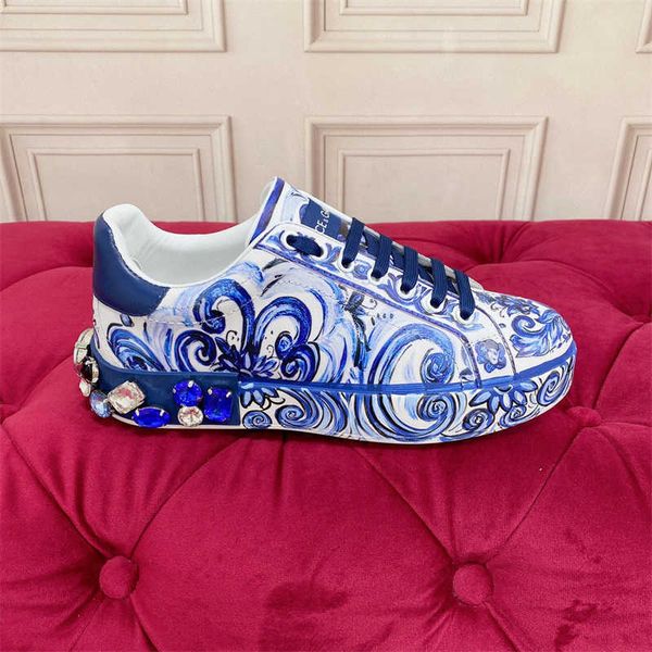 couple casual sports shoes men's dg2023 genuine leather rhinestone rivet fashion board shoes women's shoes, Black
couple casual sports shoes men's dg2023 genuine leather rhinestone rivet fashion board shoes women's shoes, Black