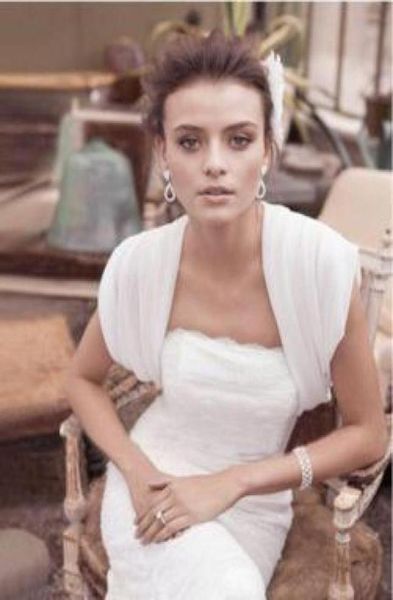 2014 white ivory chiffon wedding jacket short sleeve elegant ruffles custom made 20920927177644
2014 white ivory chiffon wedding jacket short sleeve elegant ruffles custom made 20920927177644