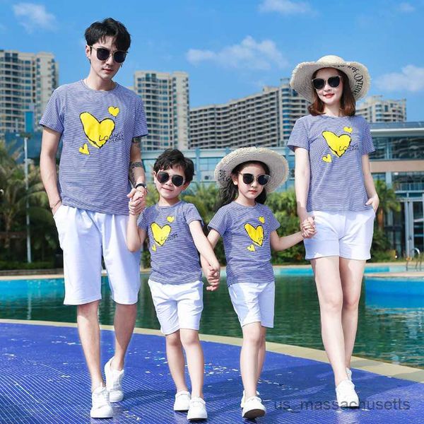family matching outfits family matching outfits summer family look dad son mom daughter cotton stripes t-shirt+shorts school team activity c, Blue
family matching outfits family matching outfits summer family look dad son mom daughter cotton stripes t-shirt+shorts school team activity c, Blue