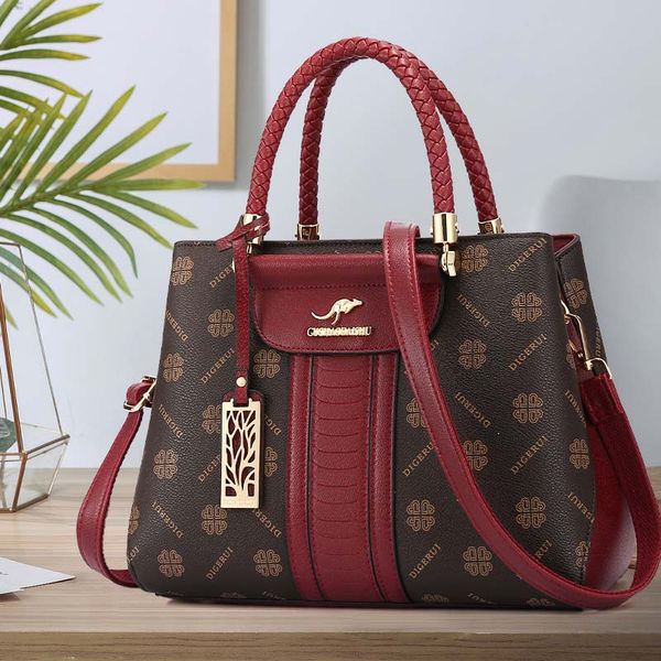 the latest bucket bag tote bag brand women's handbag fashion old flower one shoulder crossbody bag factory direct sales
the latest bucket bag tote bag brand women's handbag fashion old flower one shoulder crossbody bag factory direct sales