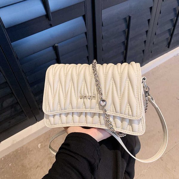 texture bags for ladies summer popular designer muimui bag 2023 new women's bag versatile chain crossbody bag fashion small embroidery
texture bags for ladies summer popular designer muimui bag 2023 new women's bag versatile chain crossbody bag fashion small embroidery