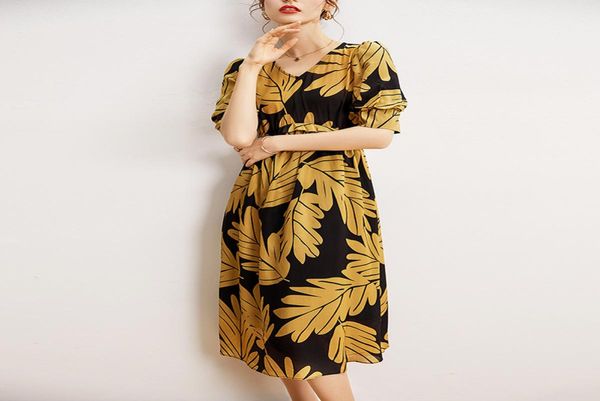 100 natural silk women039s dresses v neck short sleeves printed empire waist fashion casual holiday dress vestidos9621085, Black
100 natural silk women039s dresses v neck short sleeves printed empire waist fashion casual holiday dress vestidos9621085, Black