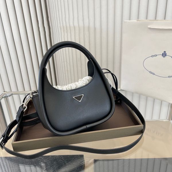 luxury designer handbag nylon messenger bag classic three piece suit shoulder wallet fashion retro messenger wholesale price male camera bag
luxury designer handbag nylon messenger bag classic three piece suit shoulder wallet fashion retro messenger wholesale price male camera bag