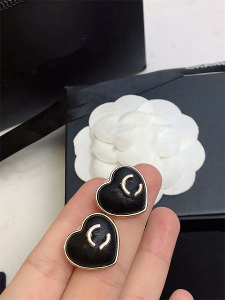 designer earrings ccity luxury stud women jewelry gold simple drop earring woman hoop ohrringe with box 23, Golden;silver
designer earrings ccity luxury stud women jewelry gold simple drop earring woman hoop ohrringe with box 23, Golden;silver