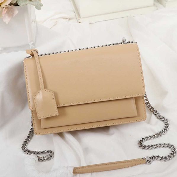 clutch flap luxury designer sunset tote bag shoulder smooth leather metal fittings envelope metal sign handbag with key ring chain womens me
clutch flap luxury designer sunset tote bag shoulder smooth leather metal fittings envelope metal sign handbag with key ring chain womens me