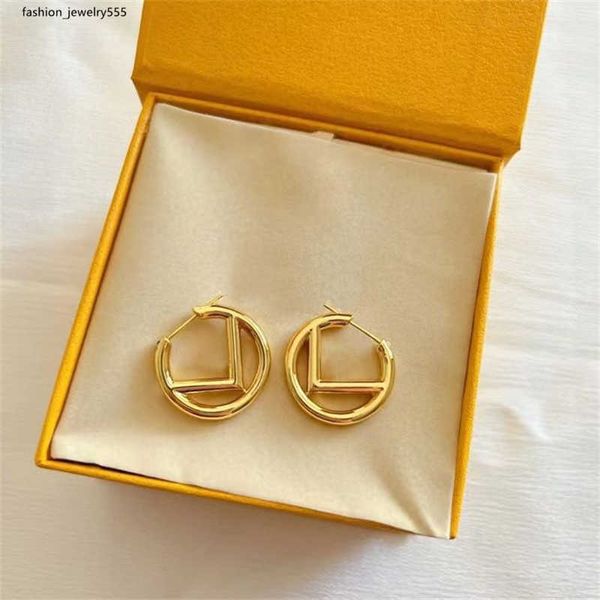 stud womens premium gold earring designer stud earring luxury brand letter design earrings fashion jewelry, Golden;silver
stud womens premium gold earring designer stud earring luxury brand letter design earrings fashion jewelry, Golden;silver