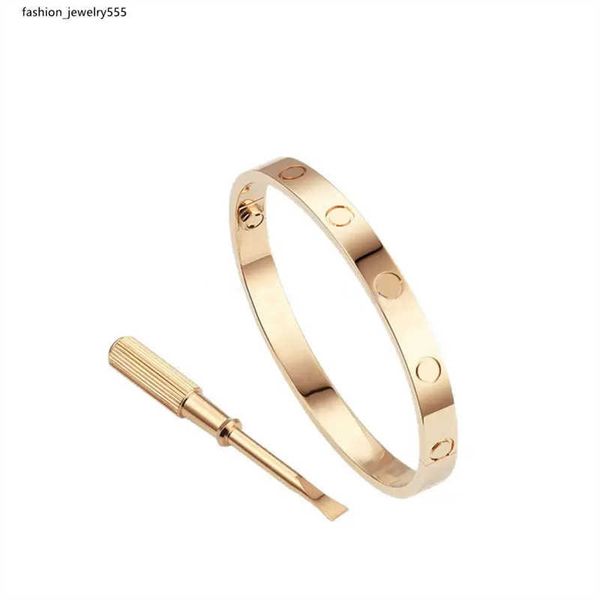 designer jewelry gold cuff screw carti bracelets screwdriver bangles titanium steel belcher silver 4cz for womens mens party gift designer b, Black
designer jewelry gold cuff screw carti bracelets screwdriver bangles titanium steel belcher silver 4cz for womens mens party gift designer b, Black