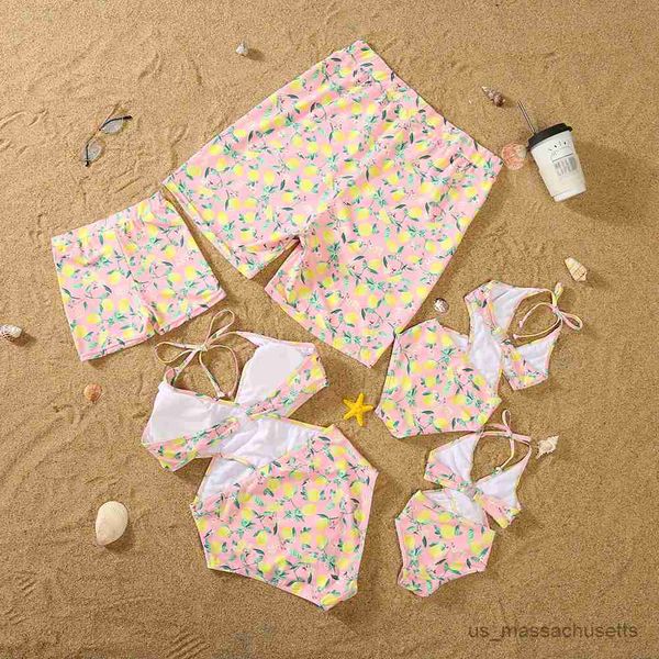 family matching outfits family matching outfits lemon print spliced hollow out one-piece swimsuit and swim trunks shorts summer new r230810, Blue
family matching outfits family matching outfits lemon print spliced hollow out one-piece swimsuit and swim trunks shorts summer new r230810, Blue