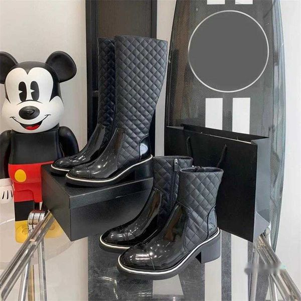 plaid side zipper boots low chunky heel tall chelsea boot leather shoes almond toes knee-high riding boots designers, Black
plaid side zipper boots low chunky heel tall chelsea boot leather shoes almond toes knee-high riding boots designers, Black