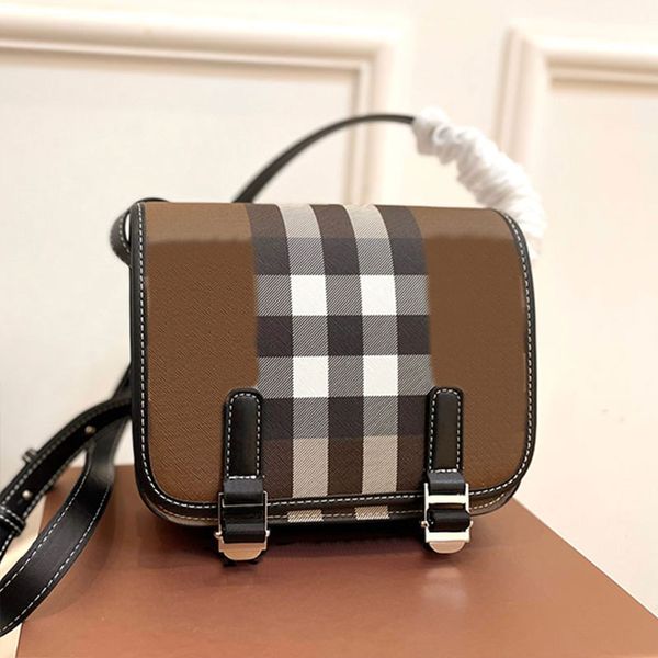 double buckle shoulder bag striped tote messenger bags canvas genuine leather collocation hardware letter adjusting strap flip hidden pocket
double buckle shoulder bag striped tote messenger bags canvas genuine leather collocation hardware letter adjusting strap flip hidden pocket