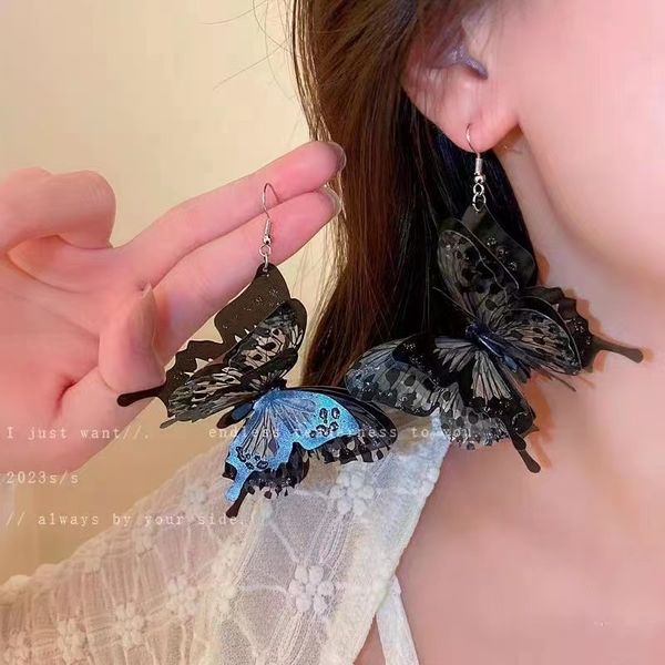 fashionable retro three-dimensional black butterfly earrings, artistic and ethnic style earrings, ear hooks, creative design sense, earrings, Silver
fashionable retro three-dimensional black butterfly earrings, artistic and ethnic style earrings, ear hooks, creative design sense, earrings, Silver