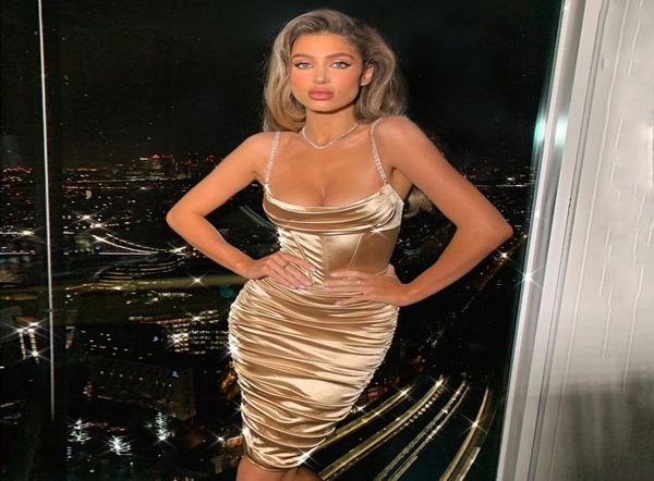 2021 women039s diamond chain sling corset midi skirt with fishbone pleated dress sxl1811534, Black;gray
2021 women039s diamond chain sling corset midi skirt with fishbone pleated dress sxl1811534, Black;gray