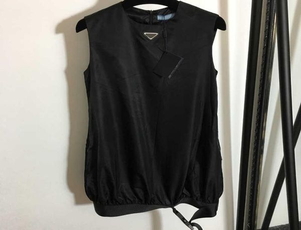 vintage sleeveless dresses personality vest dress fashion triangle badge designer skirts summer luxury girls skirts clothing4172021, Black;gray
vintage sleeveless dresses personality vest dress fashion triangle badge designer skirts summer luxury girls skirts clothing4172021, Black;gray