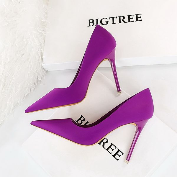 dress shoes bigtree woman pumps black green red women heels silk high heel stiletto 105 cm ladies 230809
dress shoes bigtree woman pumps black green red women heels silk high heel stiletto 105 cm ladies 230809